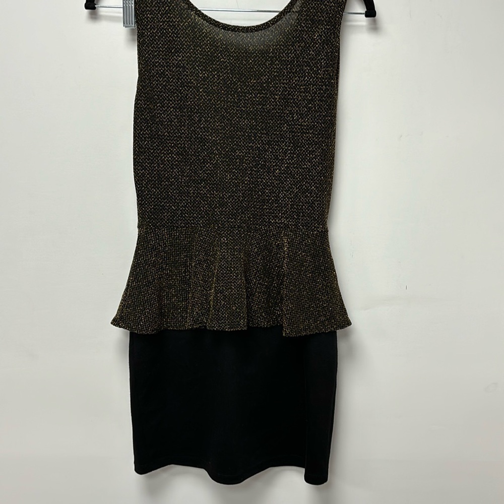JANUARY 7 USA  Slim miniskirt dress with gold and black detail size S
